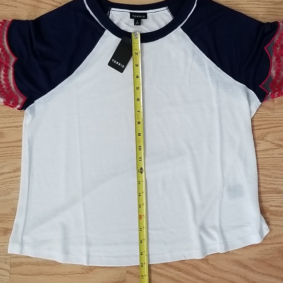 Embroidered Raglan Tee - Picture 6 of 7